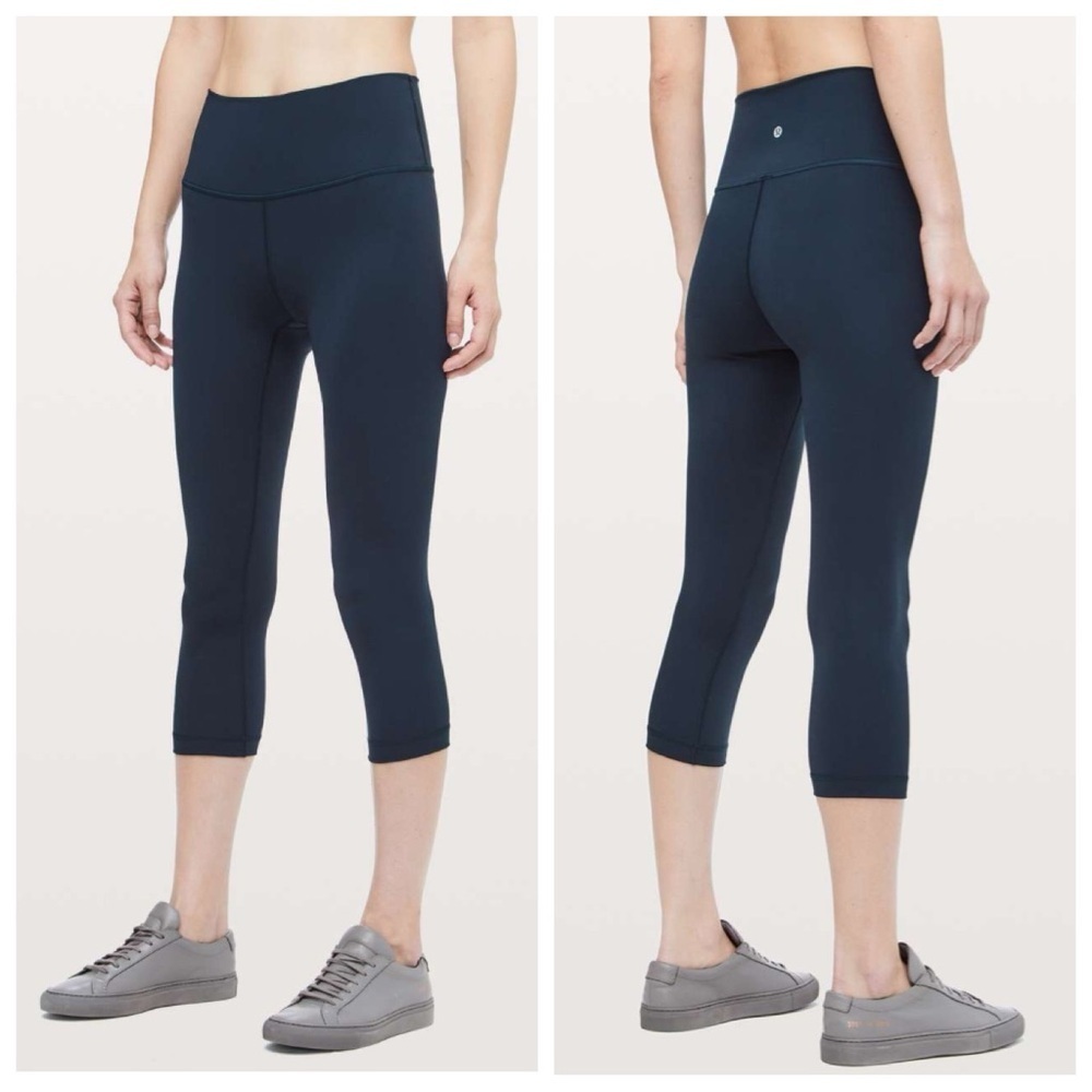 Lululemon Wunder Under Crop HR Full On Luxtreme  21” Leggings Navy - size 2